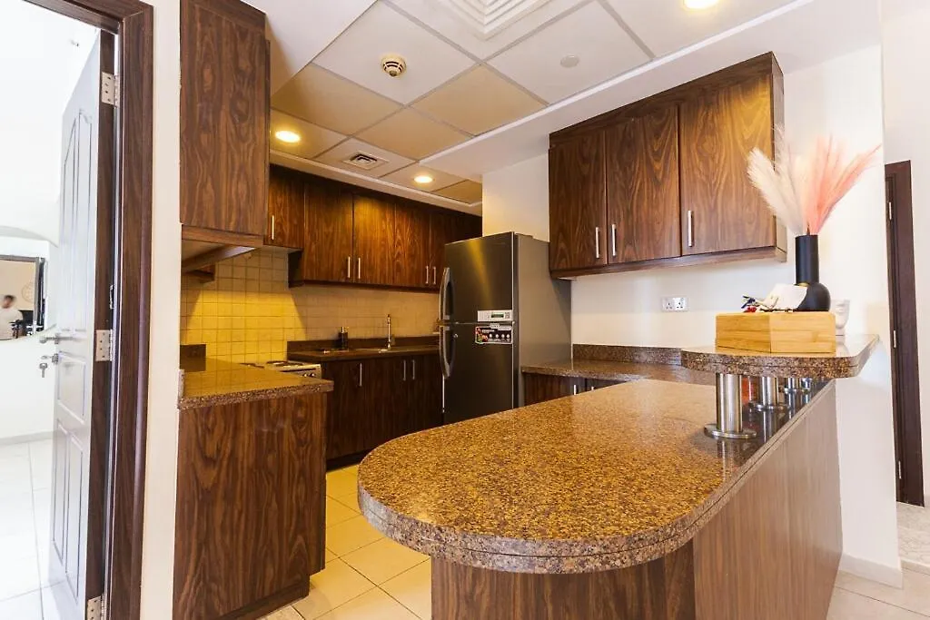 Centrally Located In Business Bay - Huge 1 Bedroom Hall In Executive Towers Dubai Apartment
