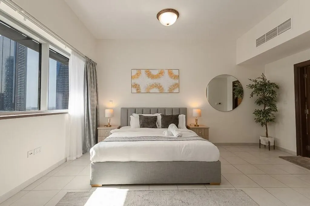 Apartment Centrally Located In Business Bay - Huge 1 Bedroom Hall In Executive Towers Dubai
