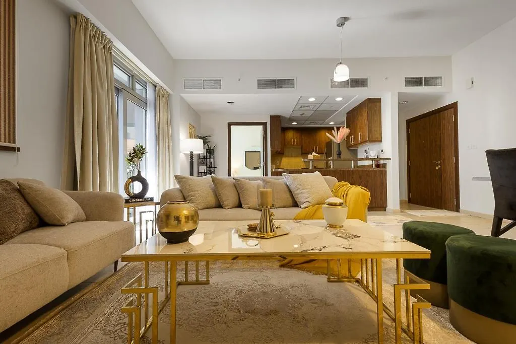 Centrally Located In Business Bay - Huge 1 Bedroom Hall In Executive Towers Dubaj