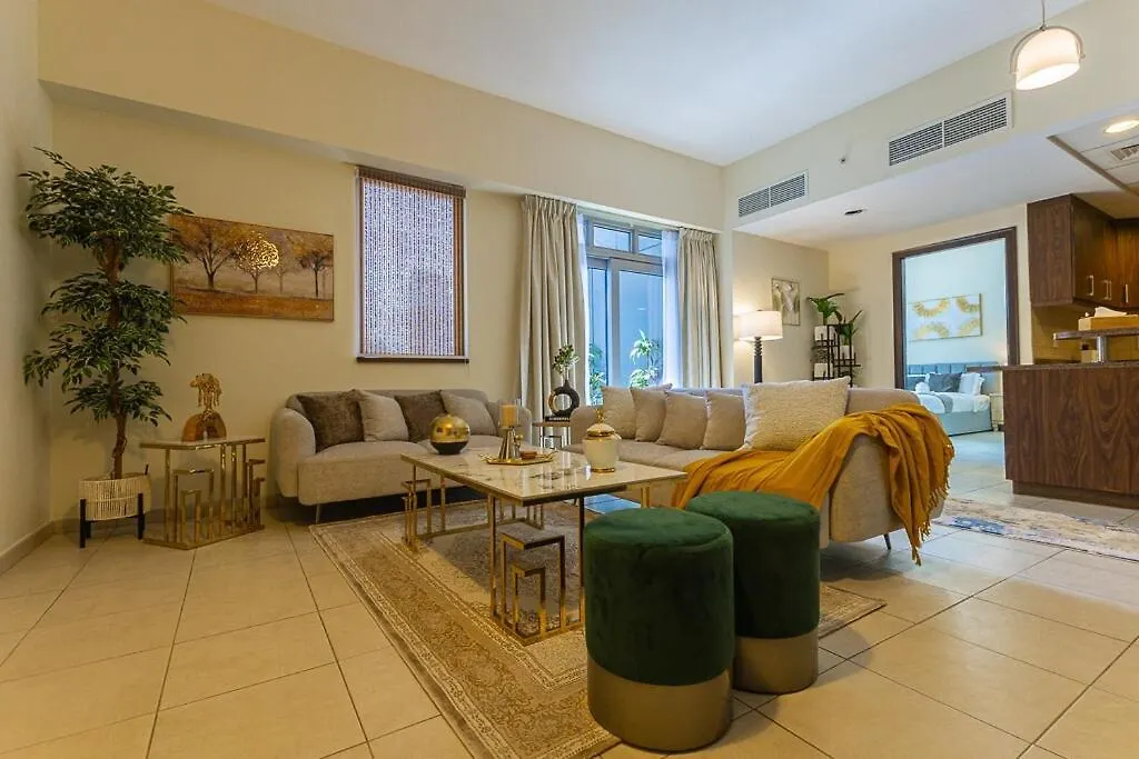 Centrally Located In Business Bay - Huge 1 Bedroom Hall In Executive Towers Dubaj Apartmán